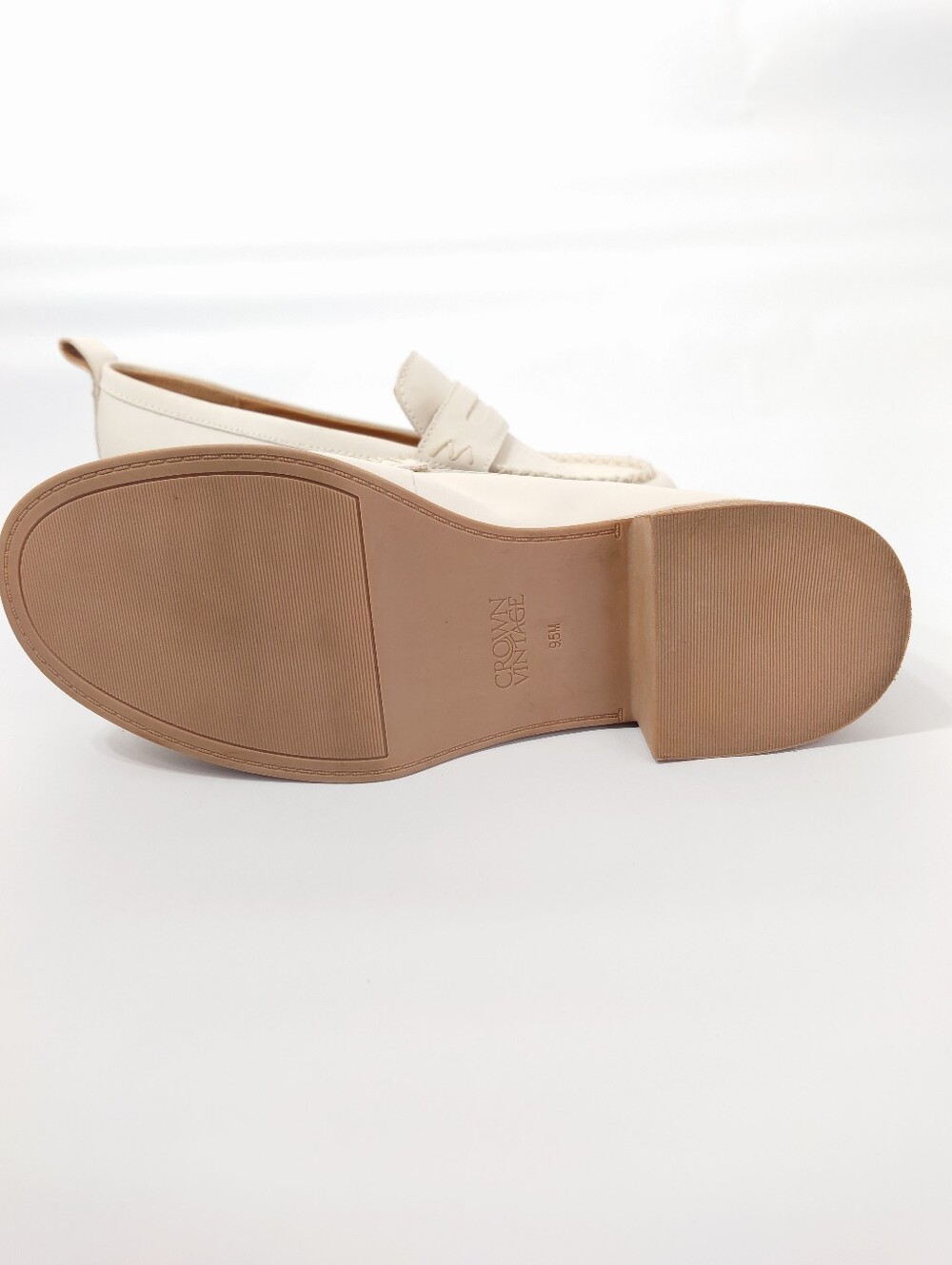 Crown Vintage Ivory Leather Penny Loafers Block Heel Size 9.5M - Picture 5 of 9